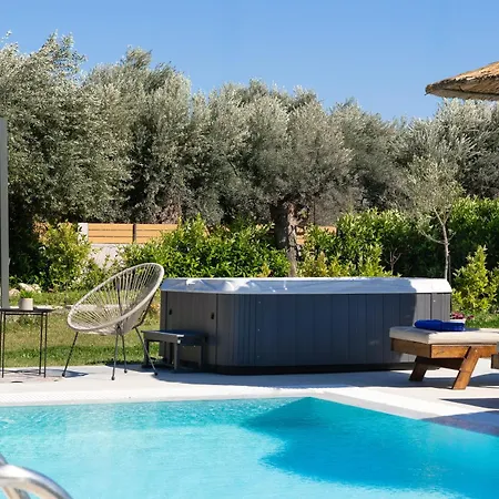 Ethria Pool With Heated Jacuzzi Βίλα *